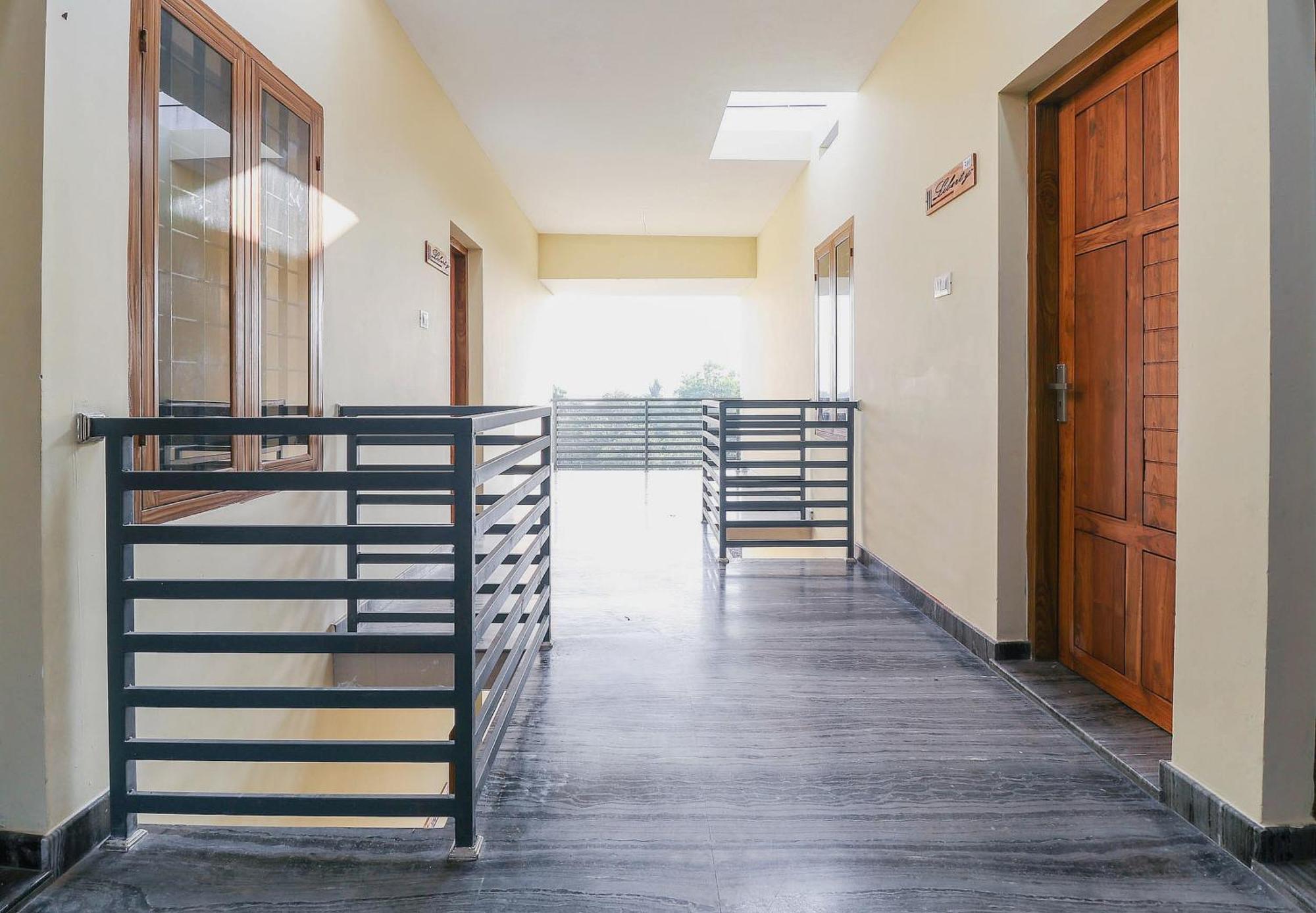 Liberty Apartments Каннур Экстерьер фото